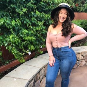 Meet your Posher, Kellie